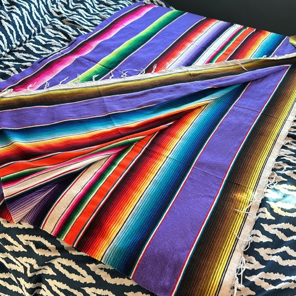 XL Saltillo blanket. Super soft, medium-light weight. Great shape! - Picture 3 of 10